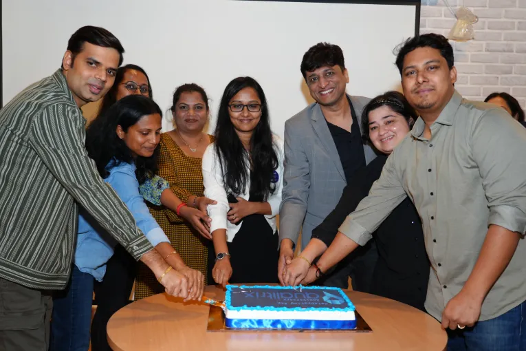 Qualitrix-gallery-celebration-2